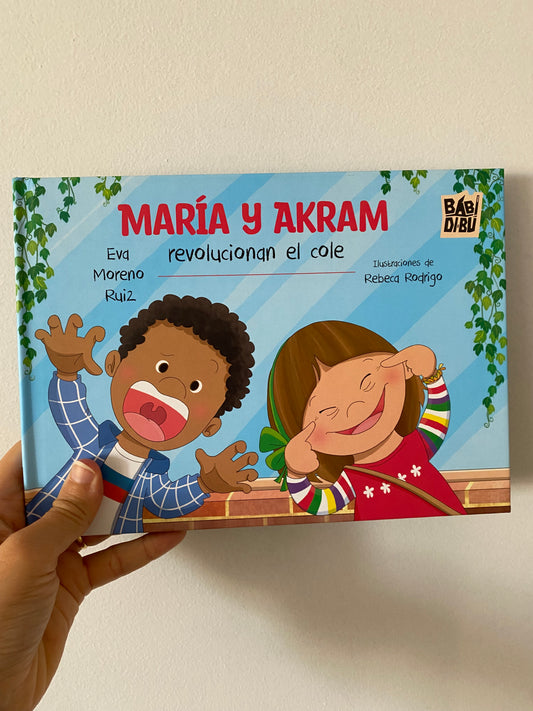 MARÍA Y AKRAM