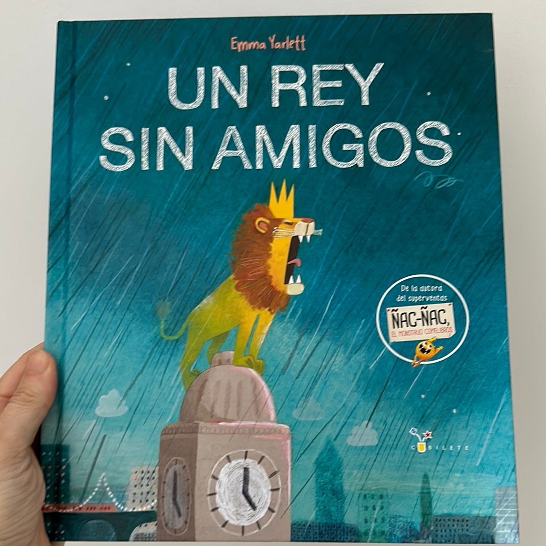 UN REY SIN AMIGOS